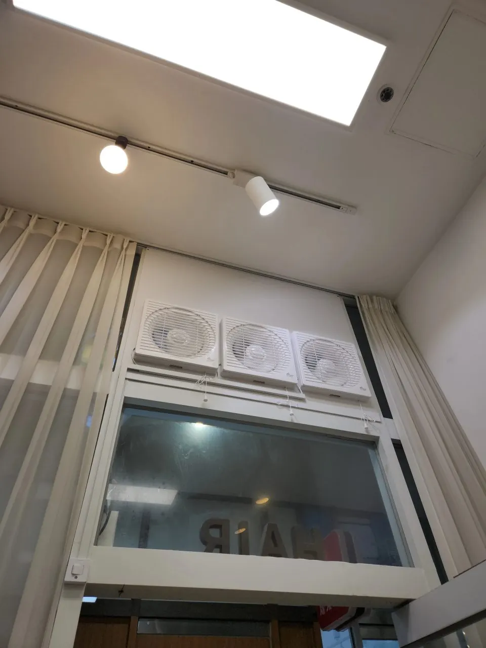 미용실 환기팬 시공 후 서울 마포구 합정동